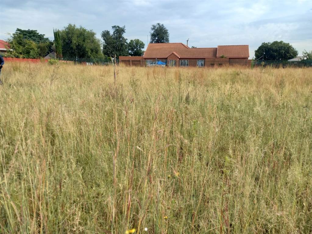 2180 m² Land available in Carletonville photo number 3