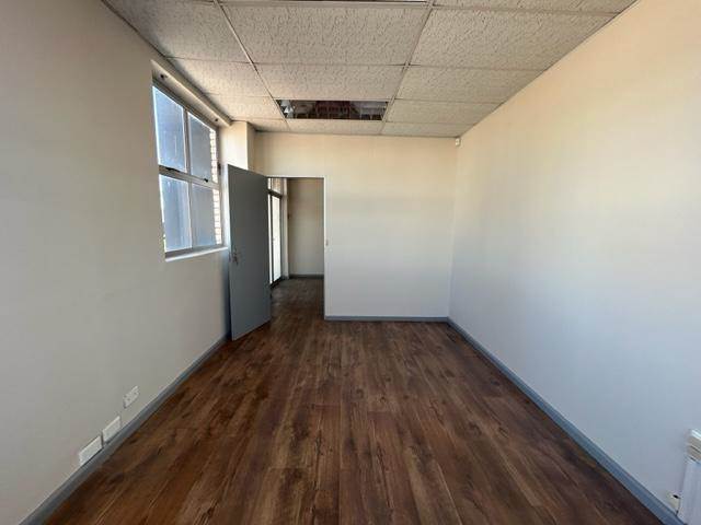 200  m² Commercial space in Milnerton Central photo number 7