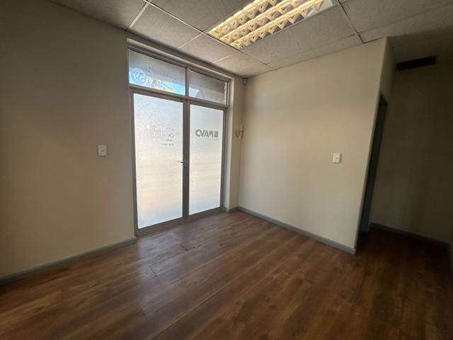 200  m² Commercial space in Milnerton Central photo number 19