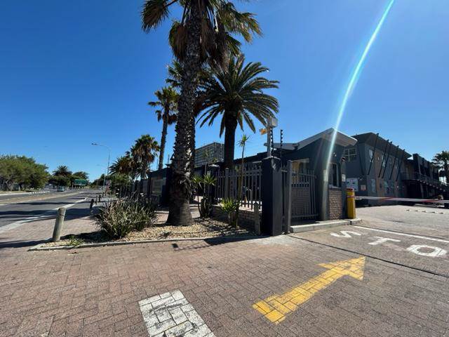 200  m² Commercial space in Milnerton Central photo number 1