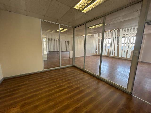 200  m² Commercial space in Milnerton Central photo number 6