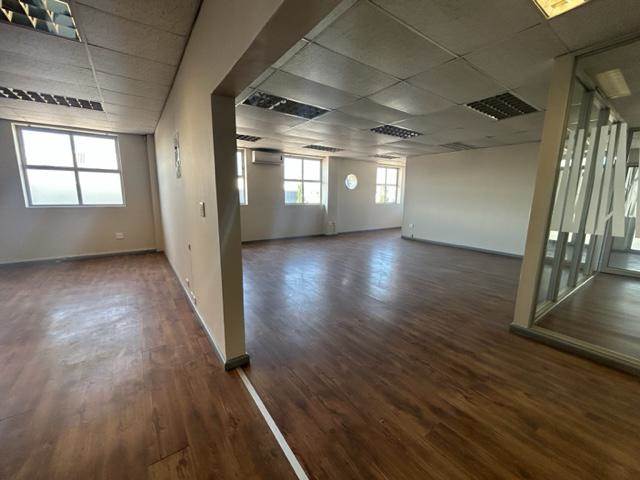 200  m² Commercial space in Milnerton Central photo number 24