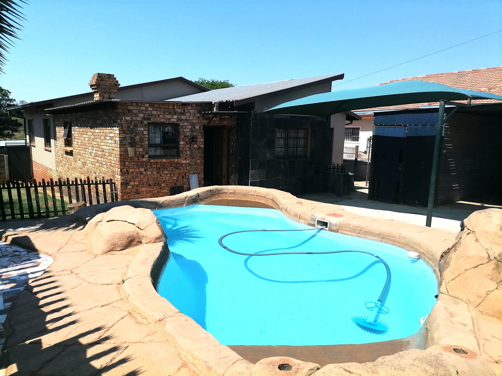 4 Bed House in Randfontein Central photo number 1