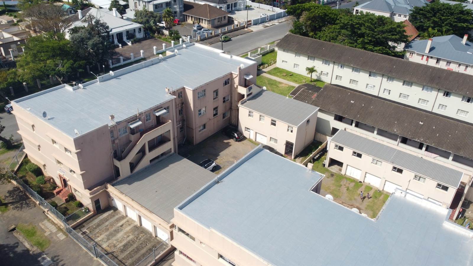 3 Bed Apartment in Southernwood photo number 15