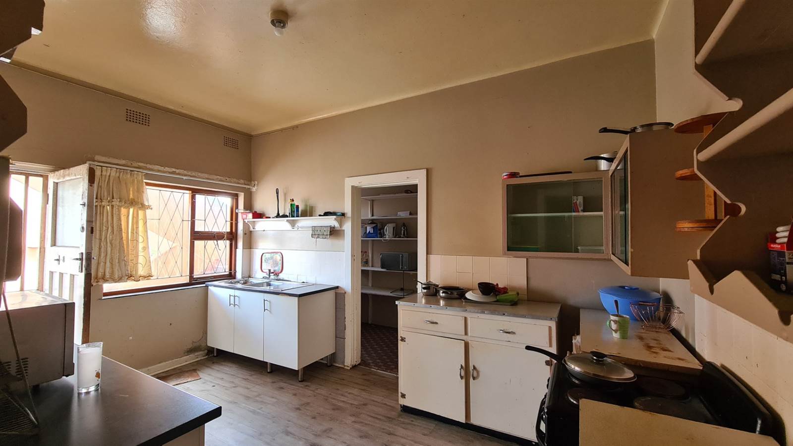 3 Bed Apartment in Southernwood photo number 3