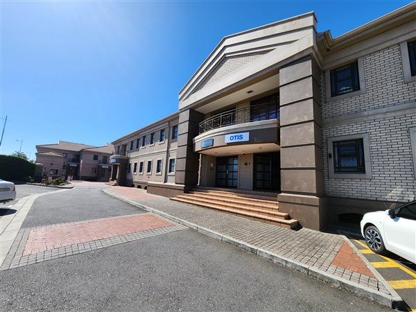 333  m² Commercial space in Montague Gardens