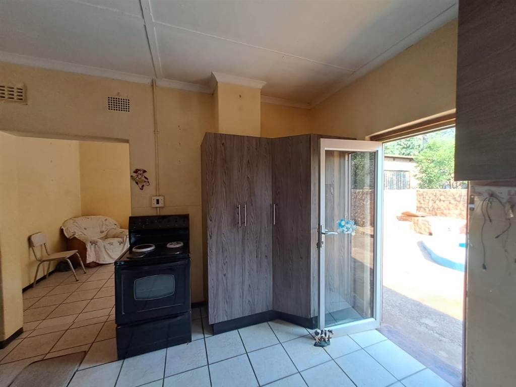 5 Bed House in Thabazimbi photo number 9