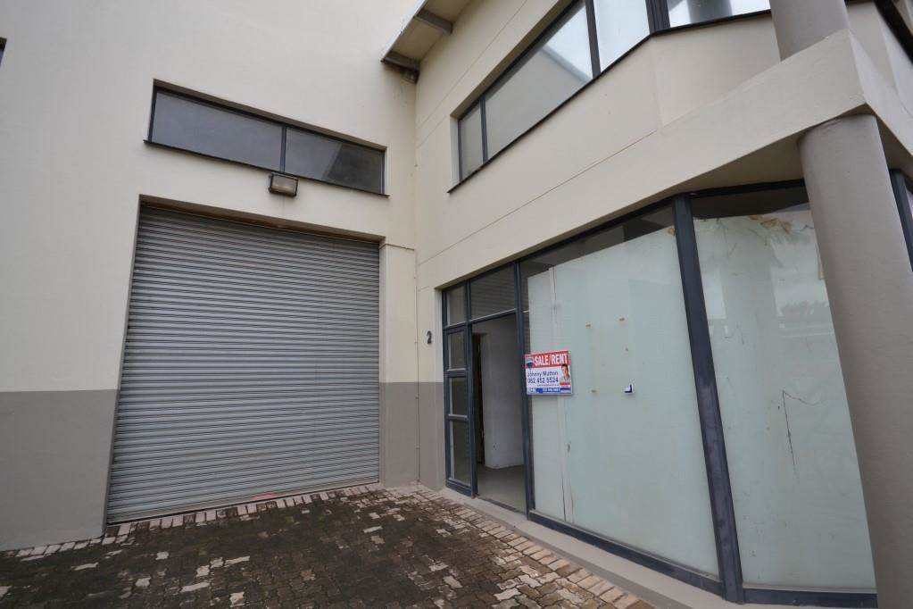 190  m² Commercial space in Umhlali photo number 11