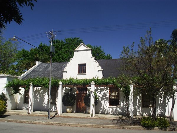 9 Bed House in Robertson