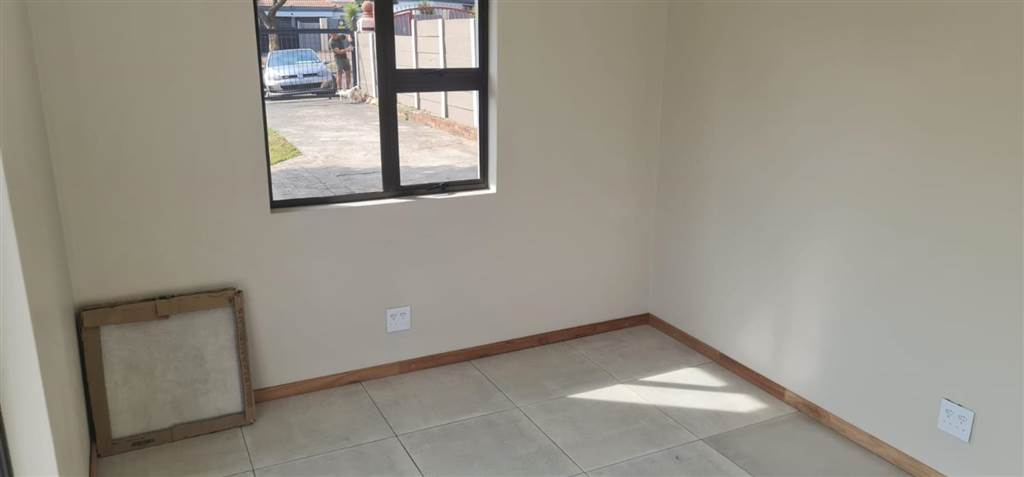 5 Bed House in Pretoria West photo number 27