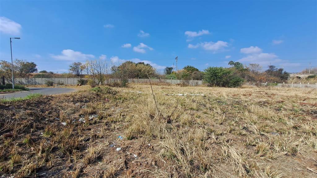 2760 m² Land available in Silverton photo number 2