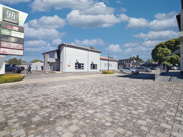 1400  m² Retail Space in Rynfield