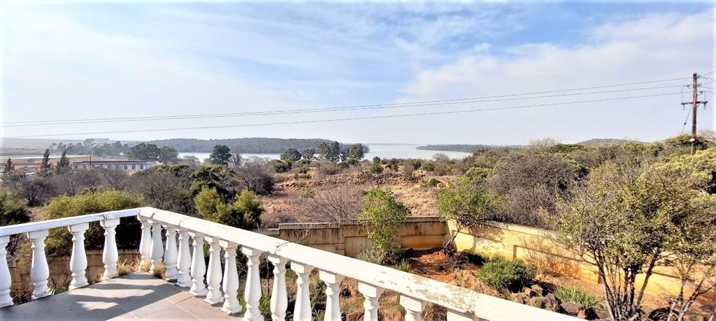 5 Bed House in Vaal Marina photo number 2