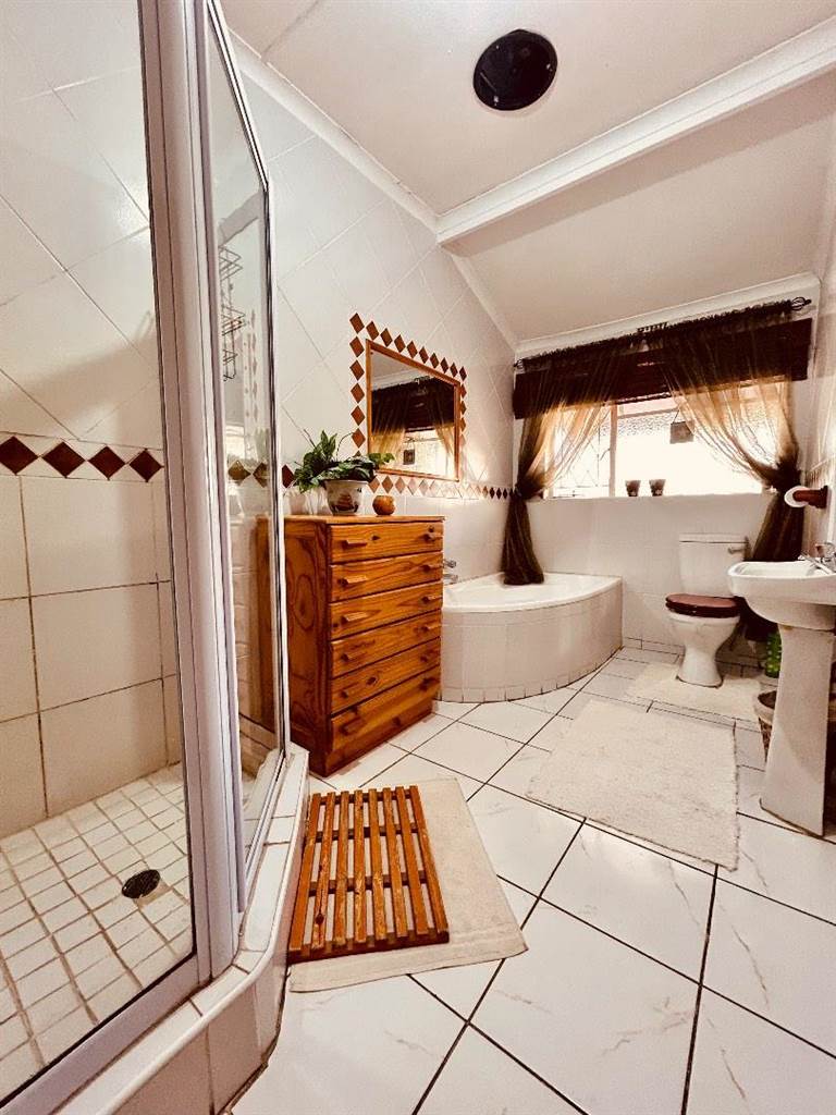 3 Bed House in Vryheid photo number 19