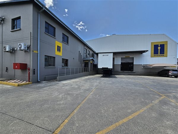 4915  m² Industrial space
