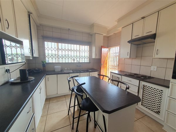 3 Bed House in Flora Park
