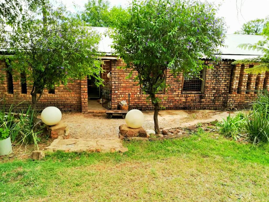 4.9 ha Smallholding in Cullinan and Surrounds photo number 2