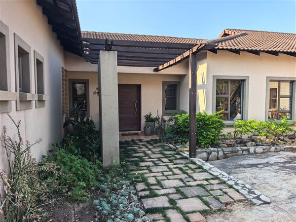 3 Bedroom House 3 Bedroom House
