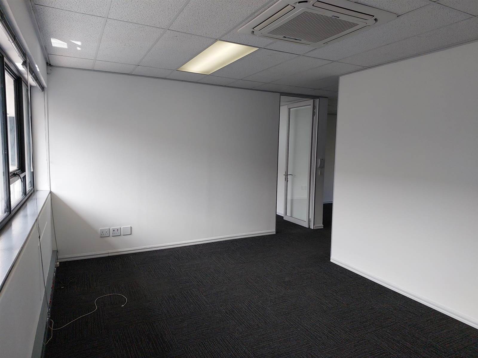 169.2  m² Commercial space in Bryanston photo number 4