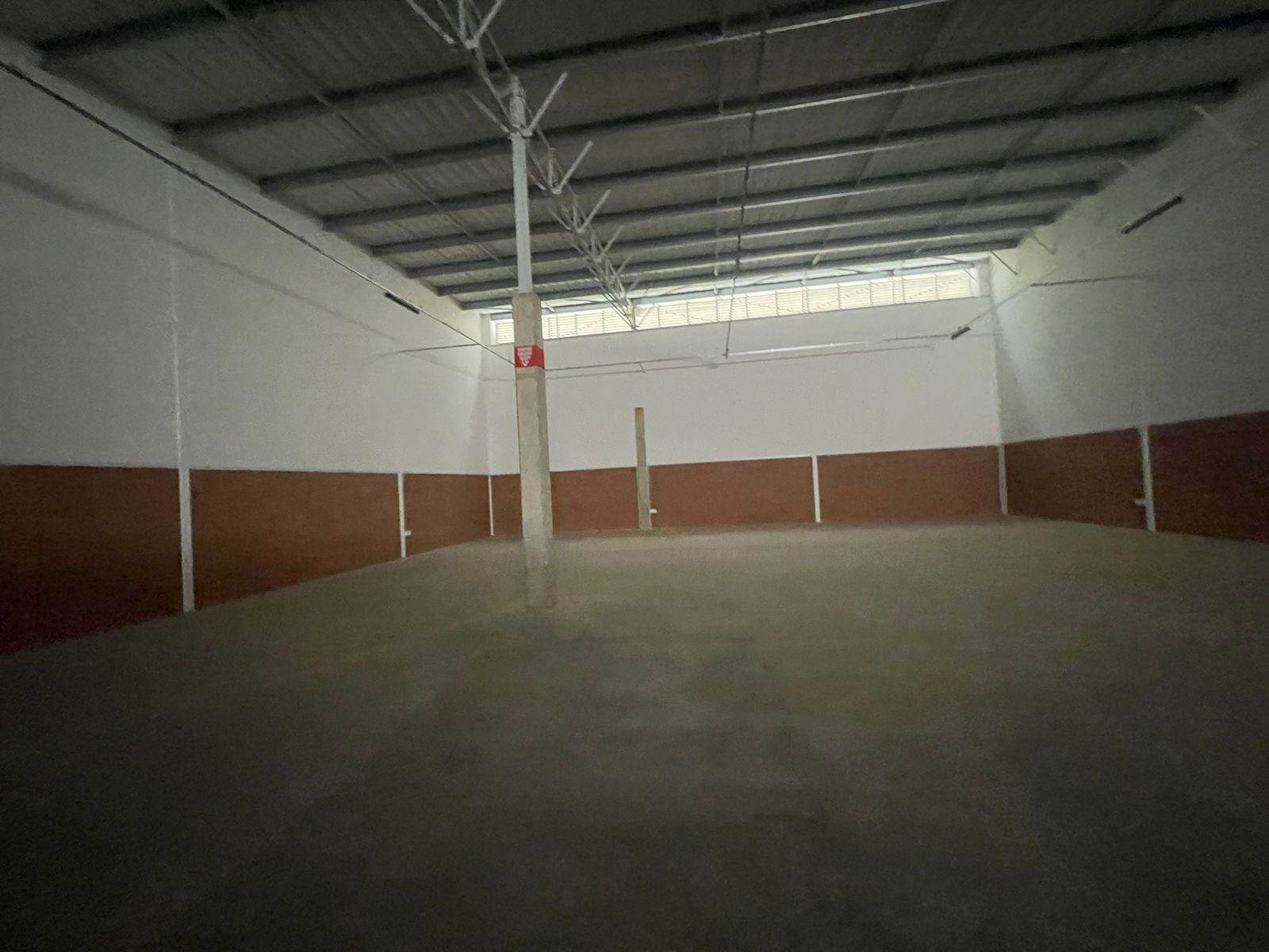 596  m² Industrial space in Clayville photo number 10