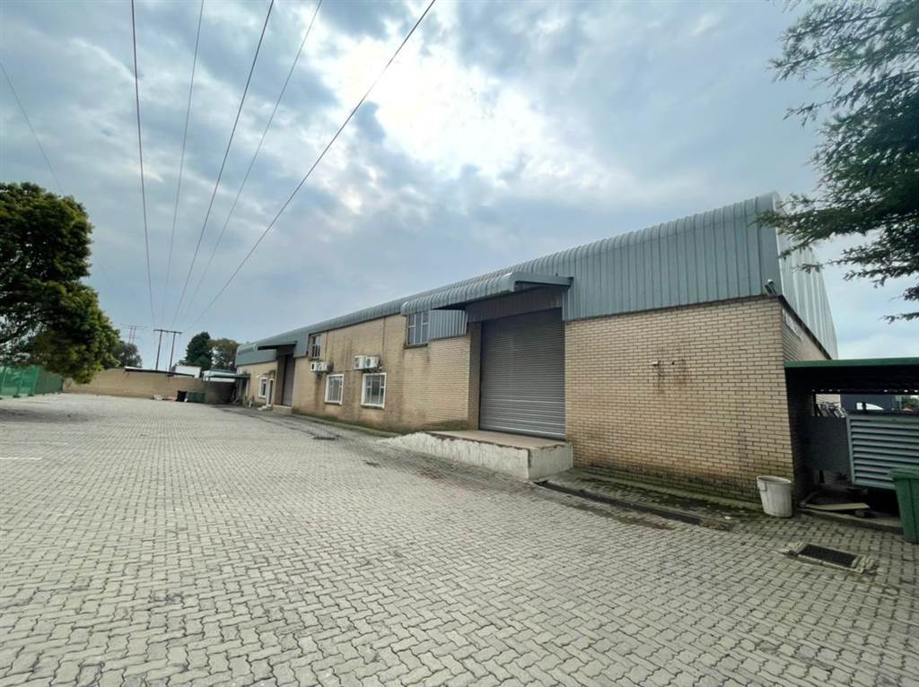 1100  m² Industrial space in Ormonde photo number 5