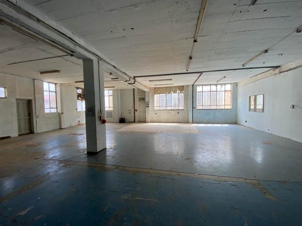 709  m² Industrial space in Industria North photo number 11