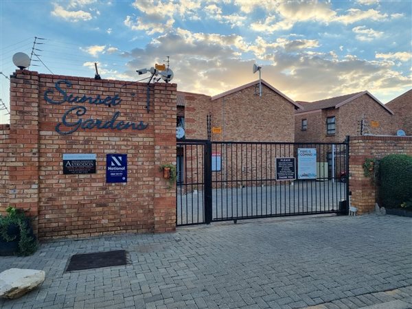 2 Bed Townhouse in Naturena