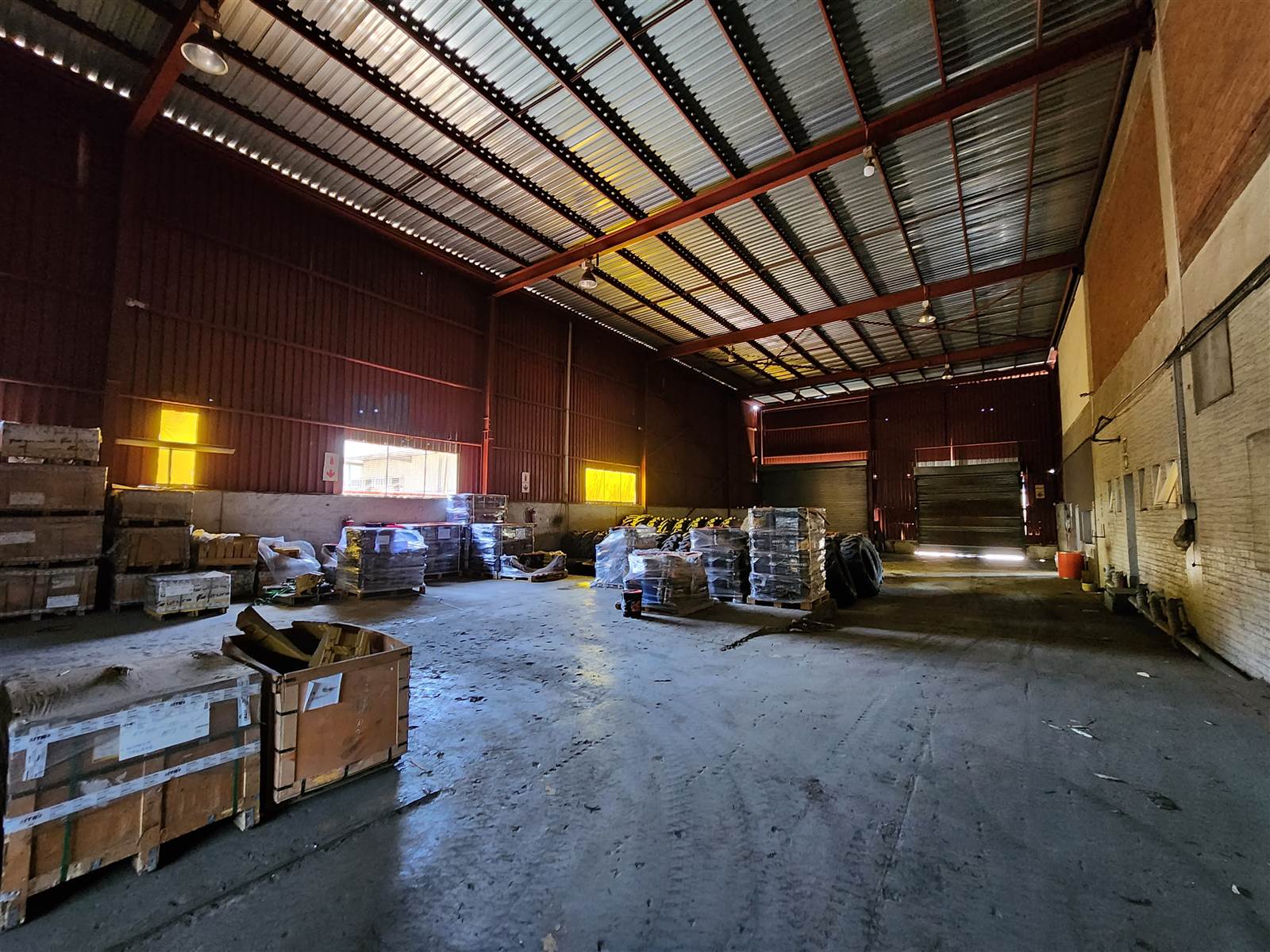 6000  m² Industrial space in Benrose photo number 11