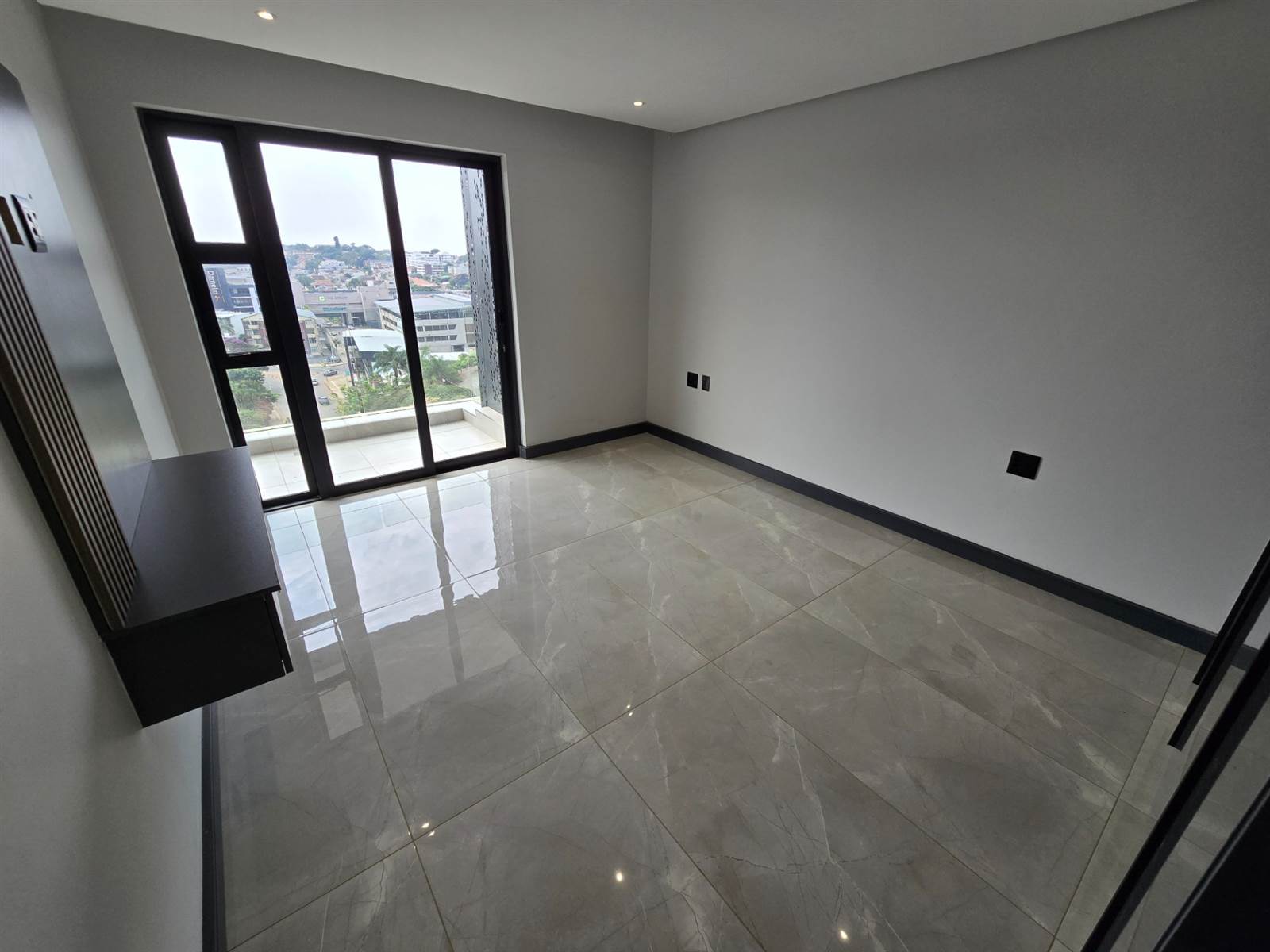 3 Bed Apartment in Musgrave photo number 13