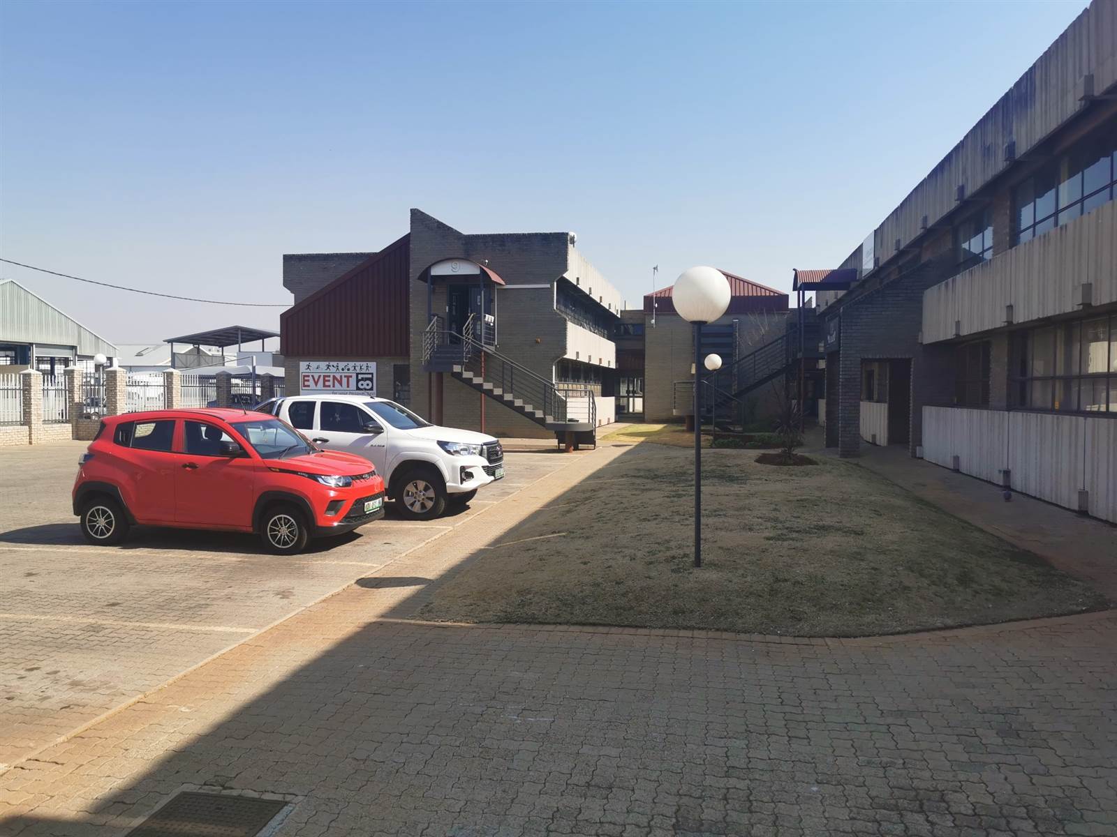 116  m² Office Space in Potchefstroom Central photo number 5