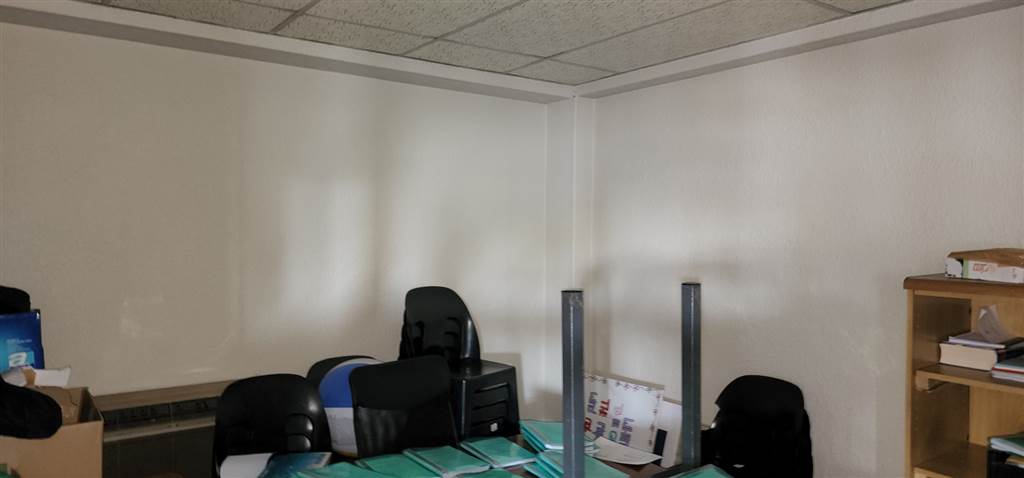 116  m² Office Space in Potchefstroom Central photo number 19