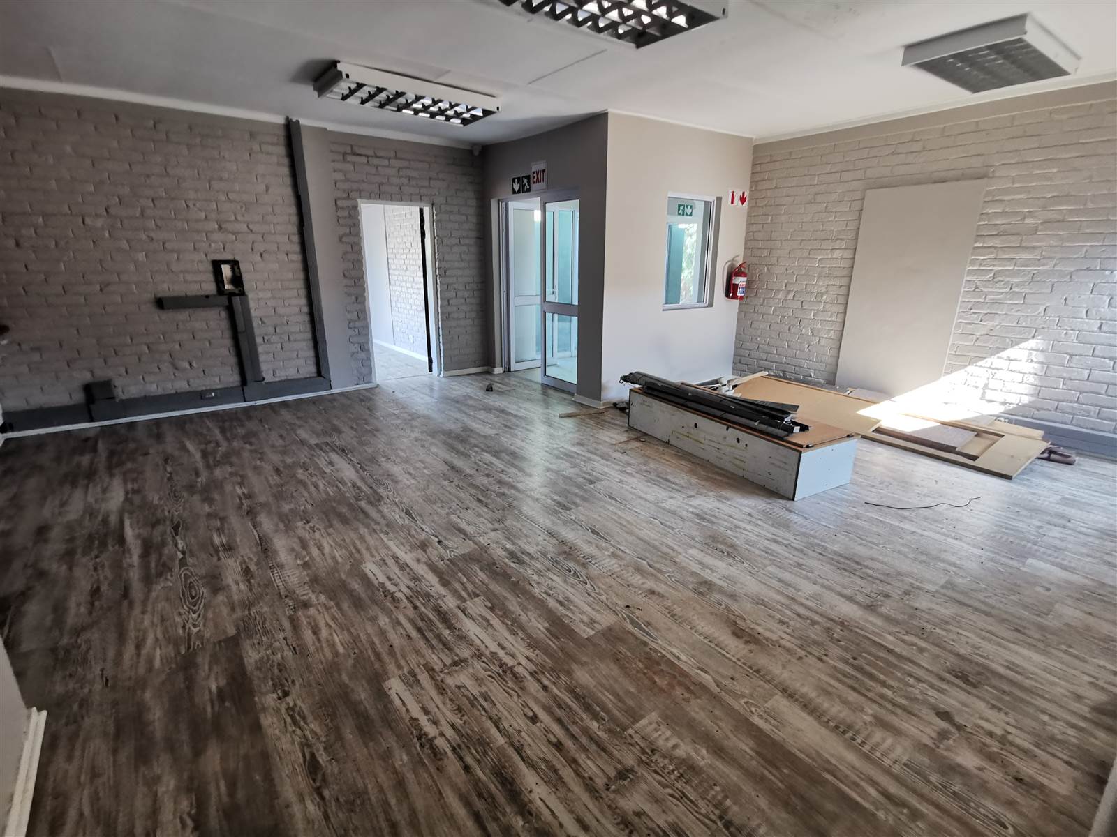 175  m² Commercial space in Wilkoppies photo number 16