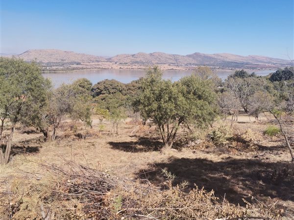 727 m² Land