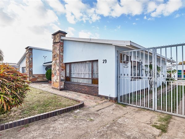 3 Bedroom House 3 Bedroom House