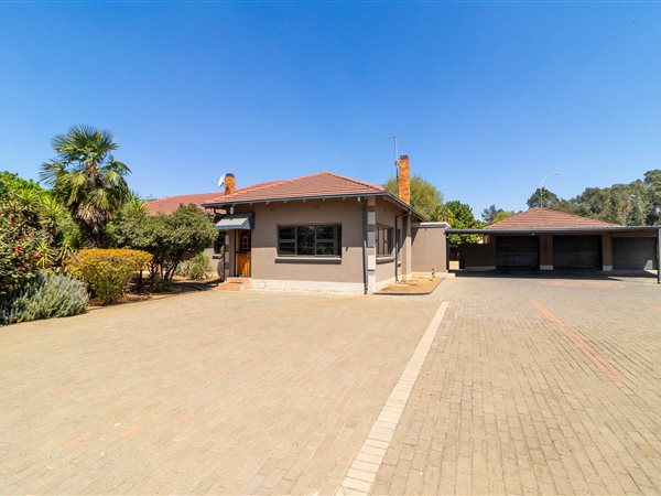 4 Bed House in Anzac