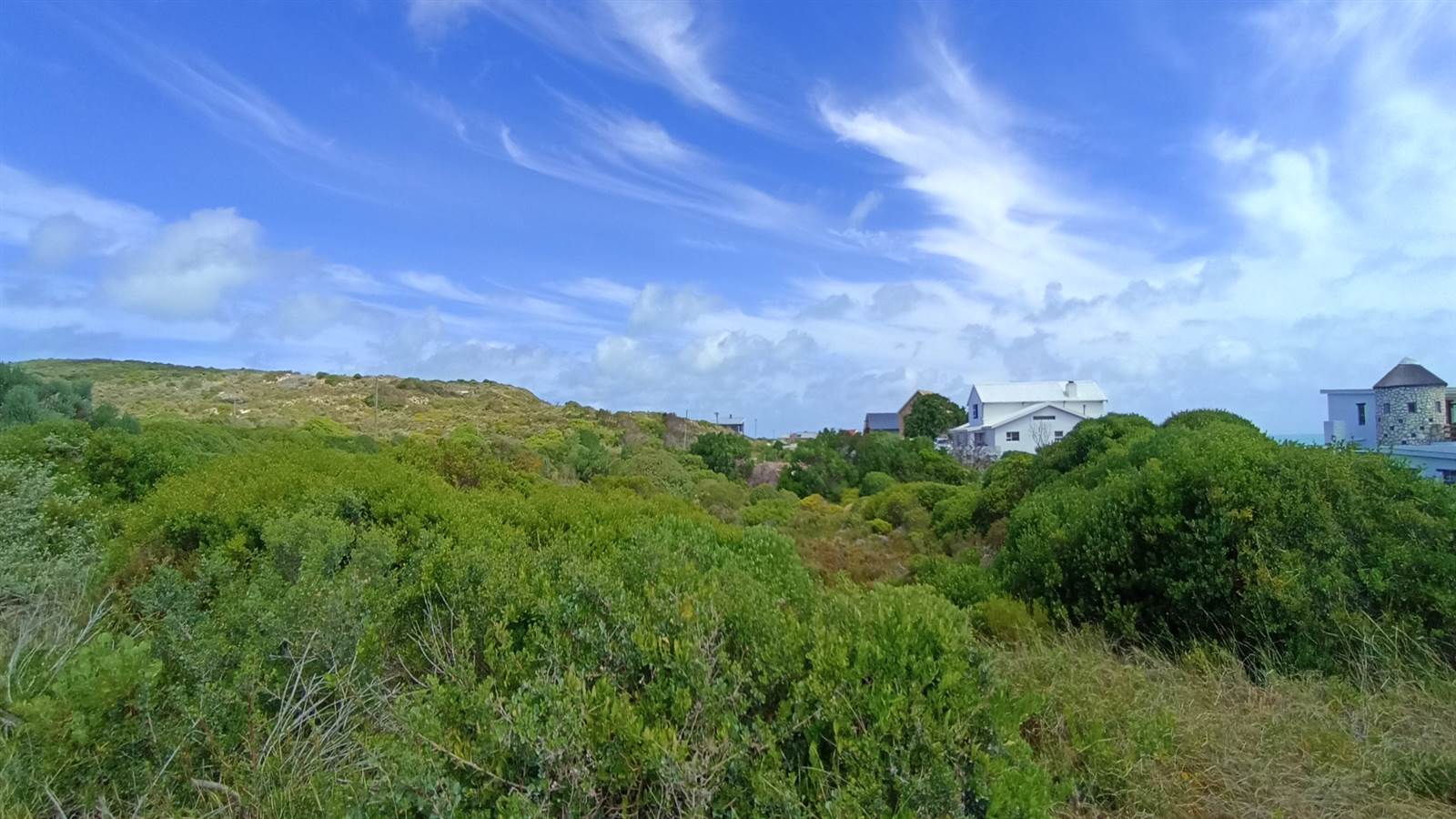 810 m² Land available in Suiderstrand photo number 1