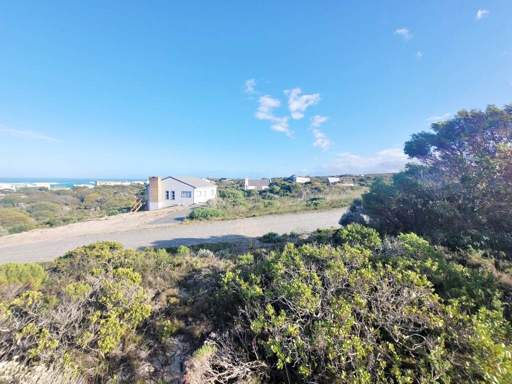 810 m² Land available in Suiderstrand photo number 6
