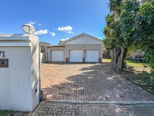 4 Bedroom House 4 Bedroom House