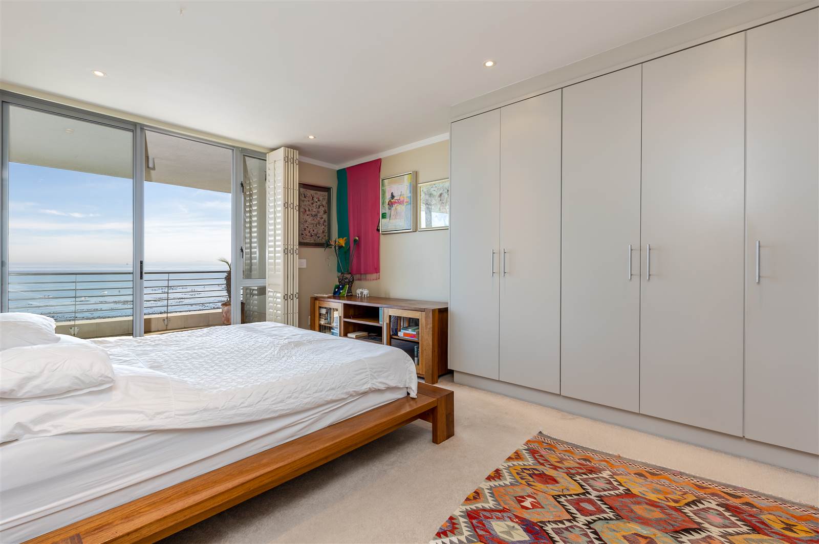 3 Bed Apartment in Mouille Point photo number 19
