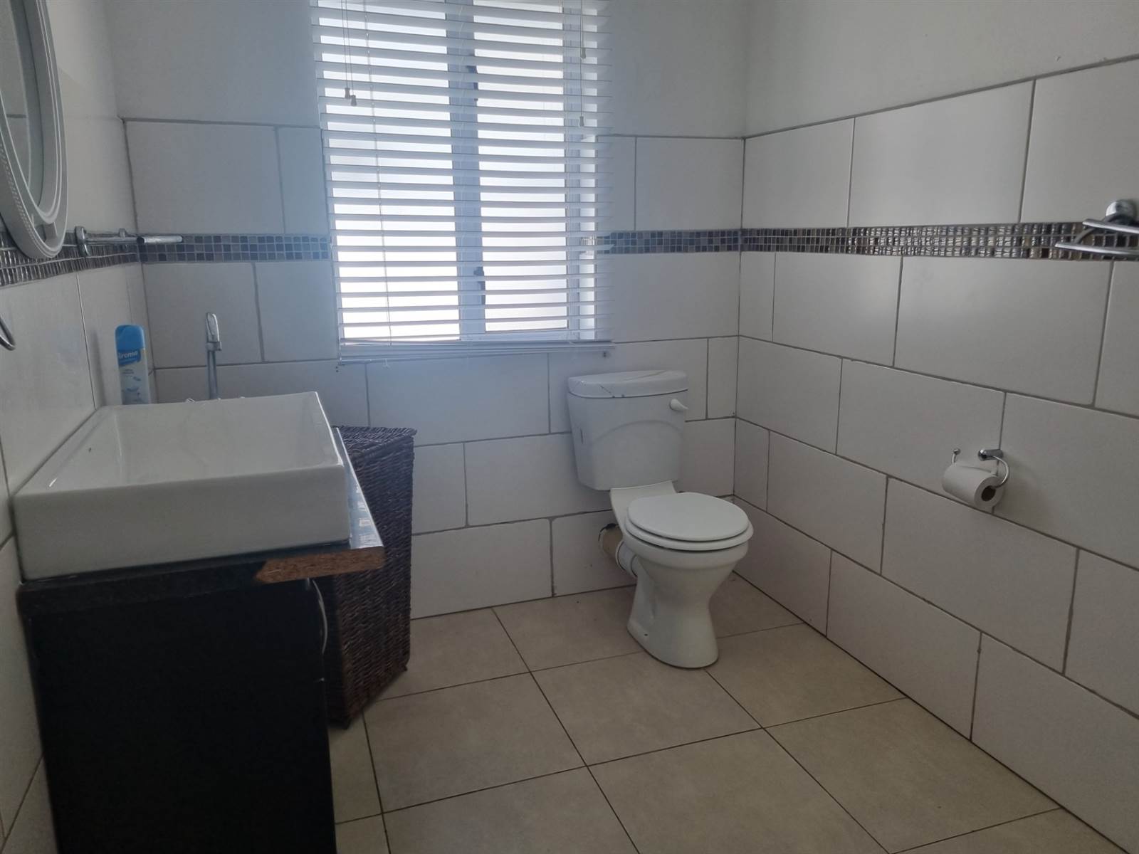 3 Bed House in Struisbaai photo number 8