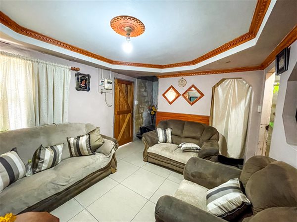 3 Bed House in Hanover Park