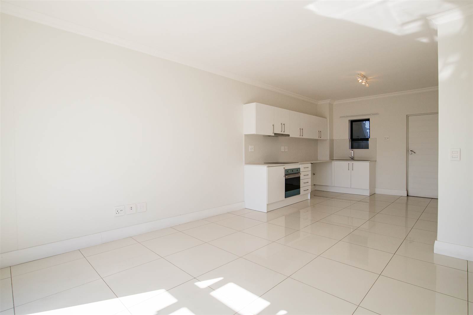 2 Bed Apartment in Tokai photo number 4