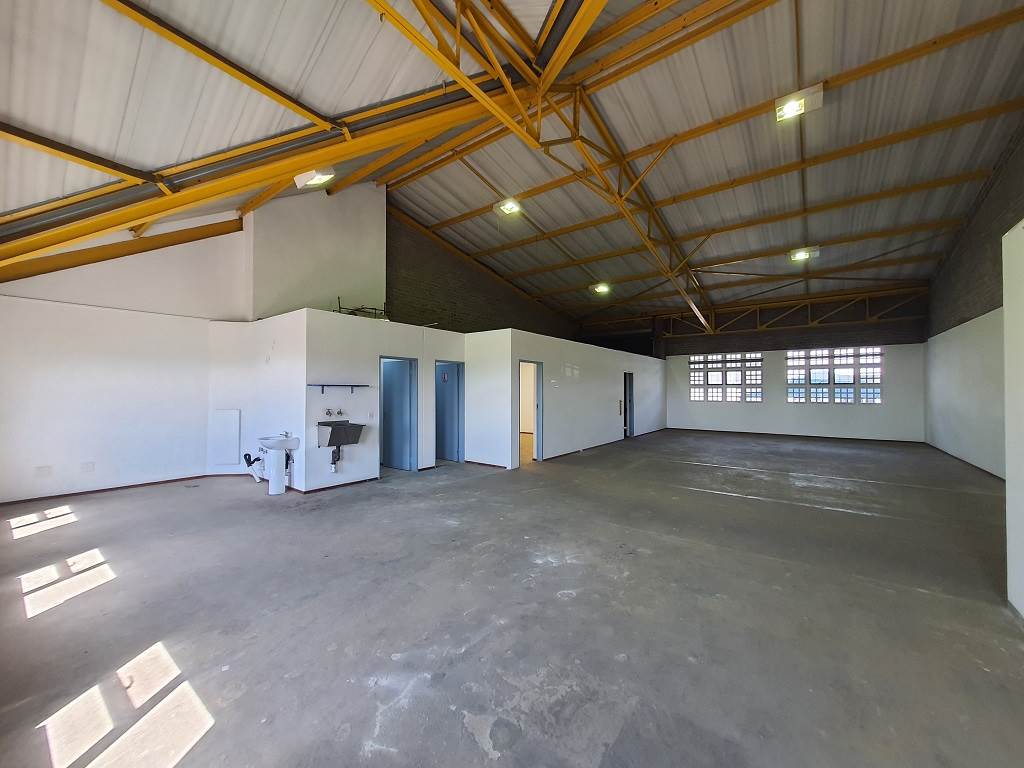 227.8  m² Industrial space in Halfway House photo number 9