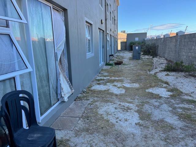2 Bed Flat in Muizenberg photo number 9