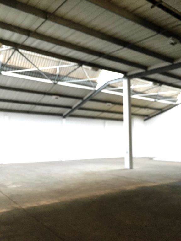 353  m² Industrial space in Durban North photo number 1