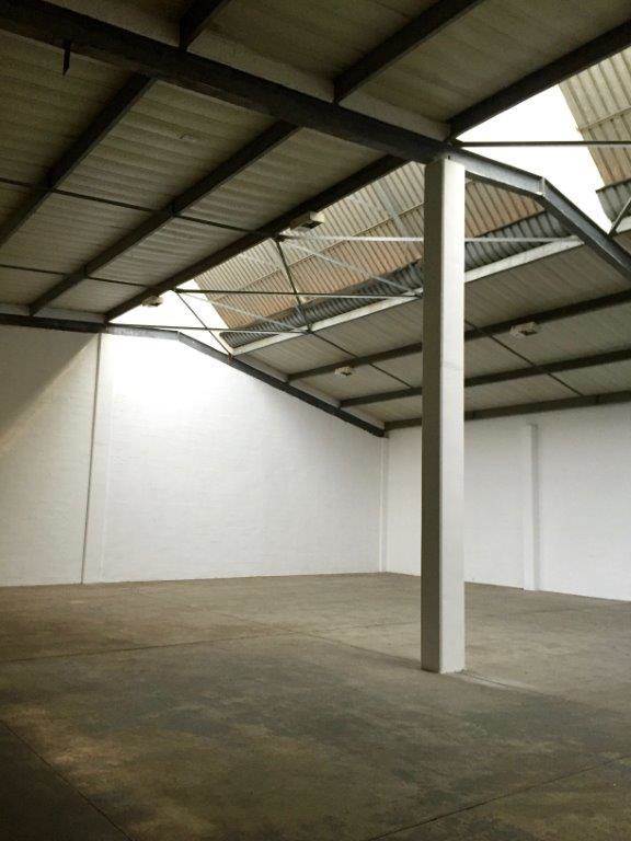 353  m² Industrial space in Durban North photo number 5