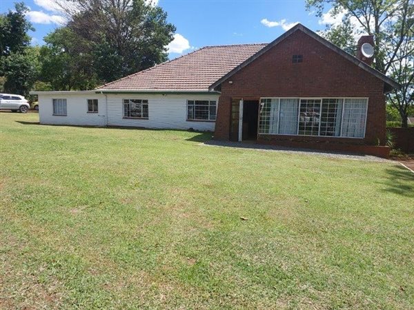 3 Bedroom House 3 Bedroom House