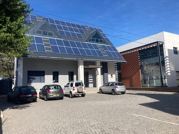 346  m² Commercial space