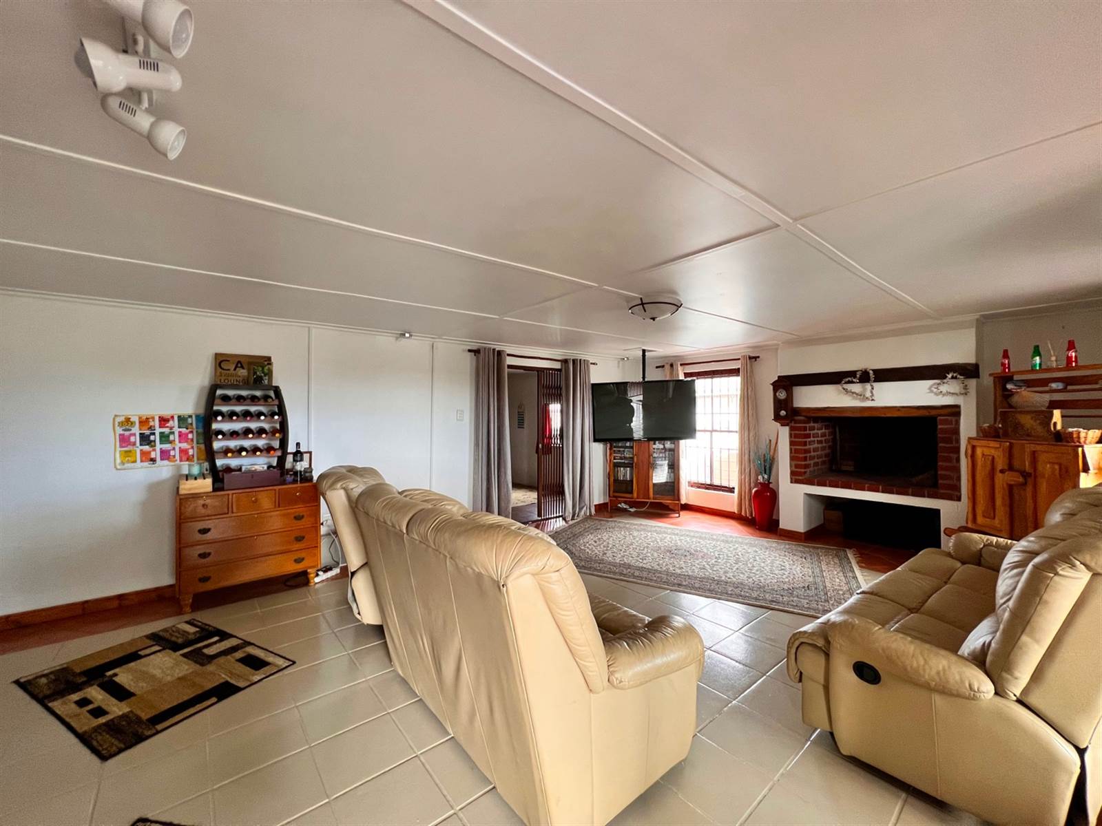 3 Bed House in Jacobsbaai photo number 8