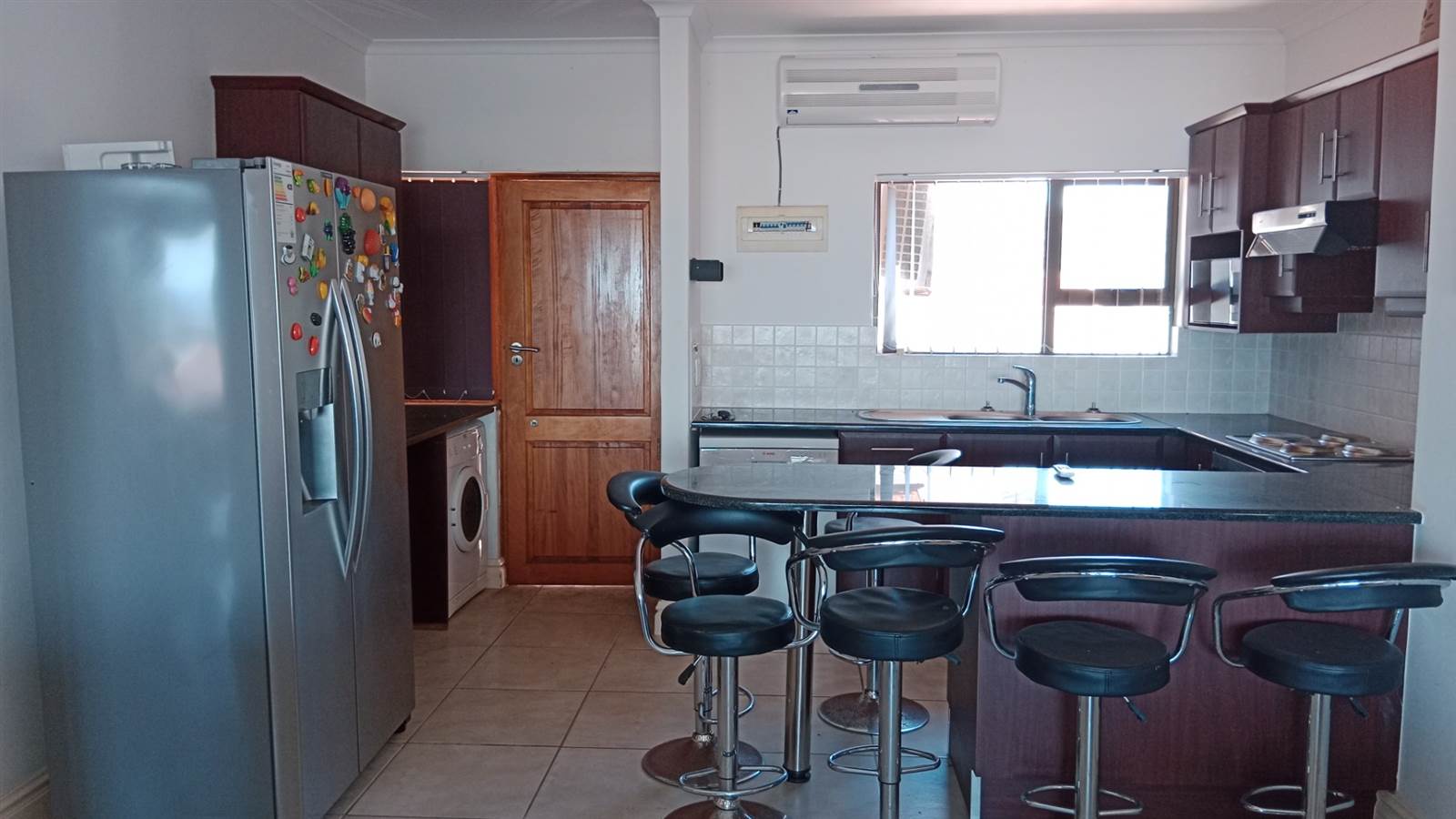3 Bed Apartment in Mtwalume photo number 4